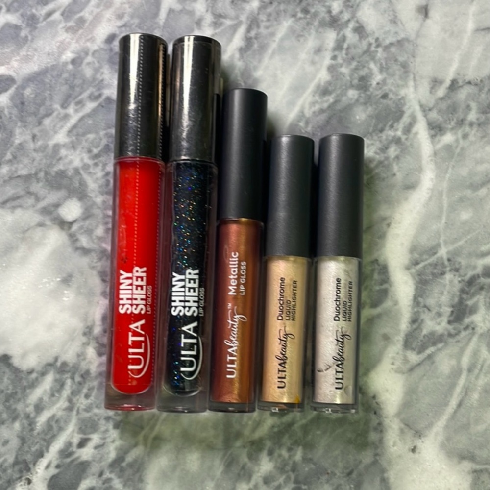 Ulta Beautyβ Lip Bundle